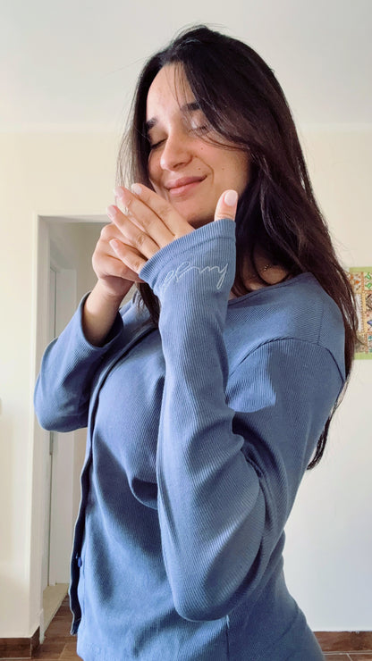 The Flow set in slate blue
