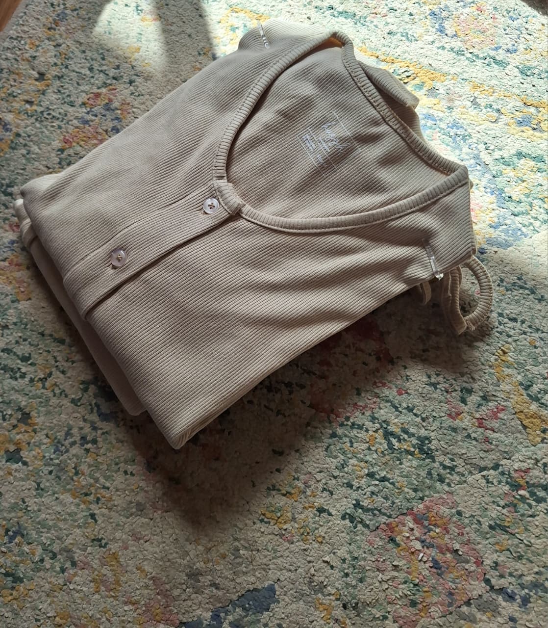 The Flow set in sand beige