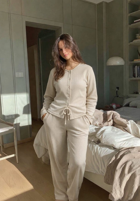 The Flow set in sand beige