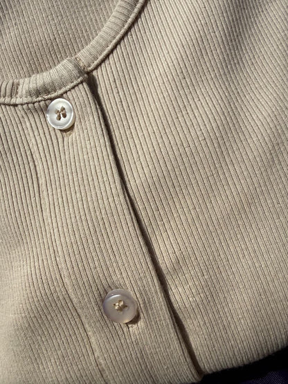 The Flow set in sand beige